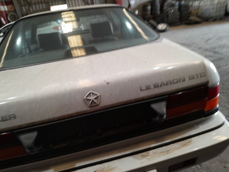 chrysler le baron sedán del año 1992