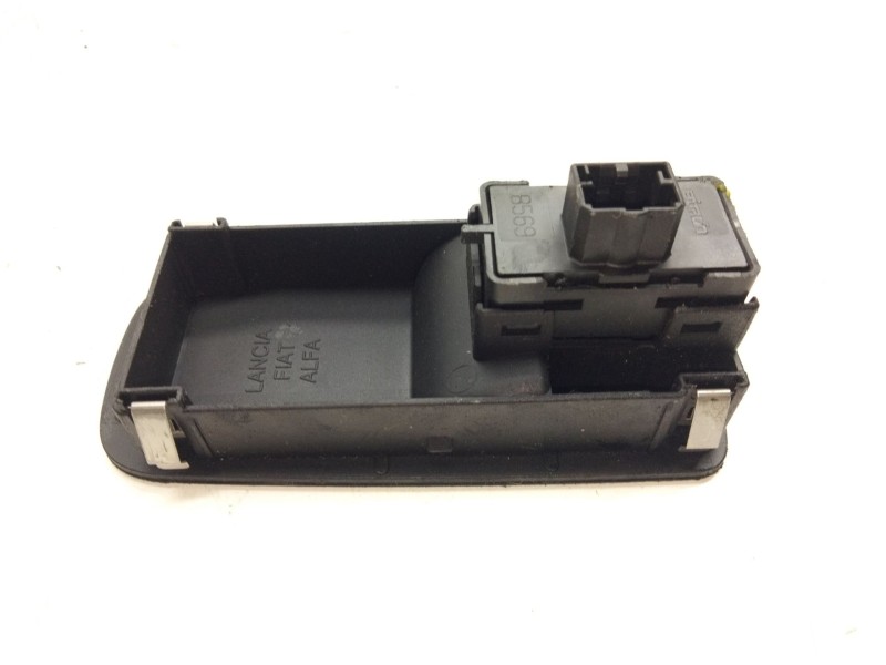Recambio de mando elevalunas delantero derecho para alfa romeo mito (955_) 1.4 multiair (955axl1b) referencia OEM IAM   
