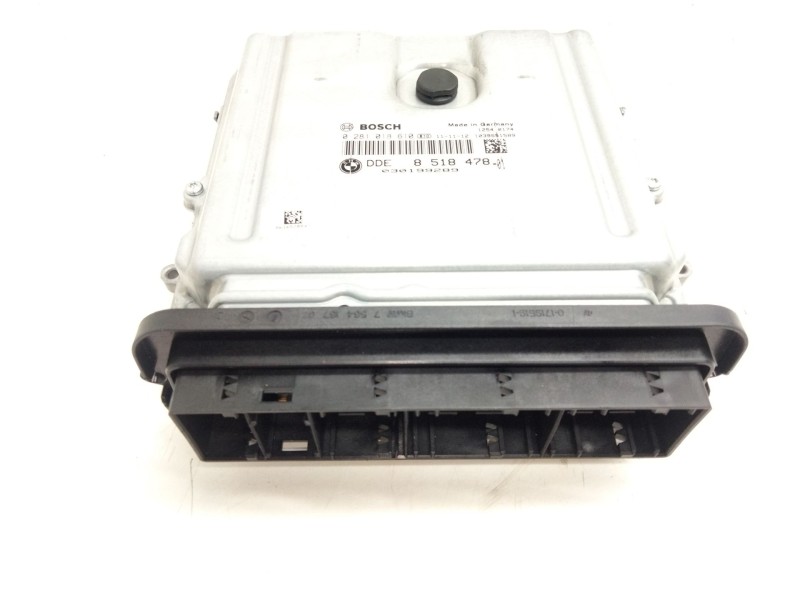 Recambio de centralita motor uce para bmw 5 (e60) 525 d referencia OEM IAM 851847801 0281018610 