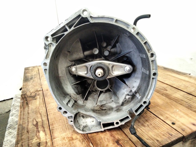 Recambio de caja cambios para bmw 1 (e81) 118 d referencia OEM IAM 7533818  