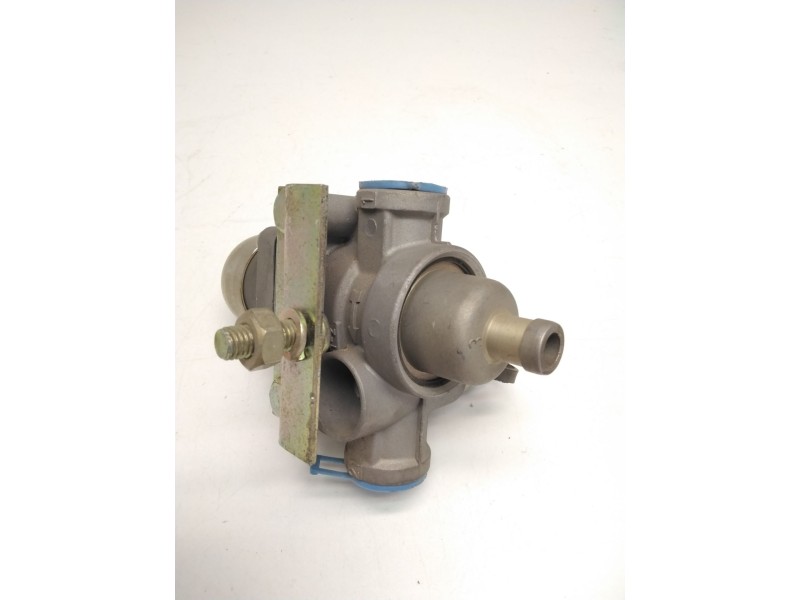 Recambio de valvula aire para mercedes-benz actros referencia OEM IAM 9753034730 4604657 REGULADORA DE PRESION