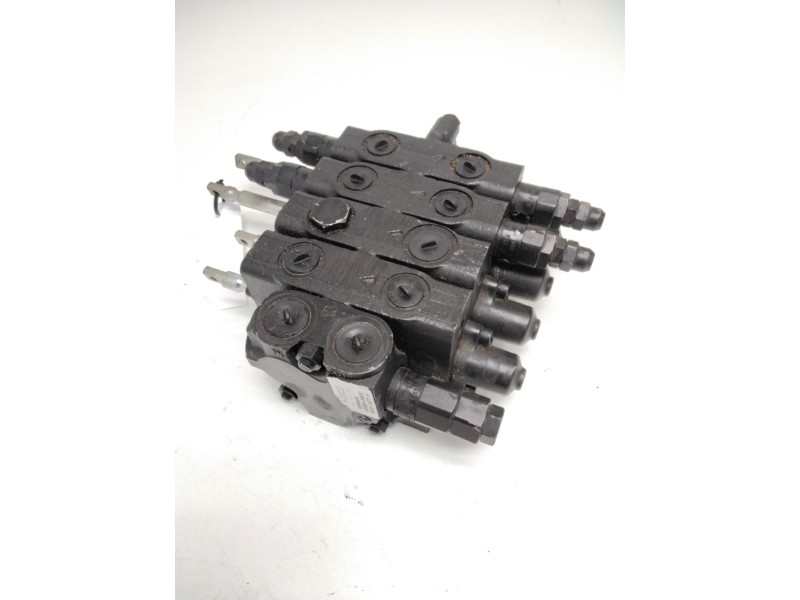 Recambio de bomba hidraulica para nissan cabstar (f22, h40) 2.7 td (f22) referencia OEM IAM 6932034K02  VALVULA HIDRAULICA