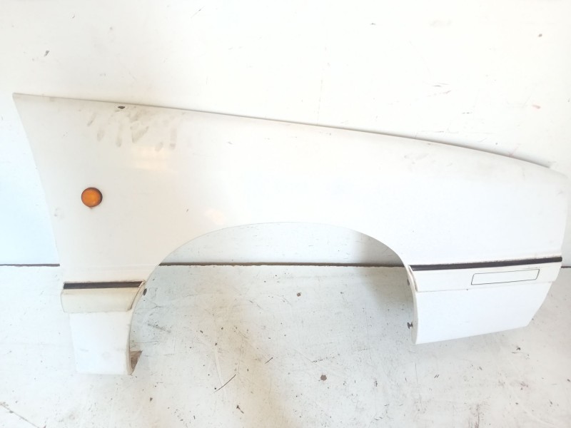 Recambio de aleta delantera derecha para chrysler le baron sedán 2.5 i turbo referencia OEM IAM   