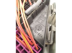 Recambio de caja fusibles para audi a4 avant (8e) 2.0 tdi referencia OEM IAM 8D1941824   2