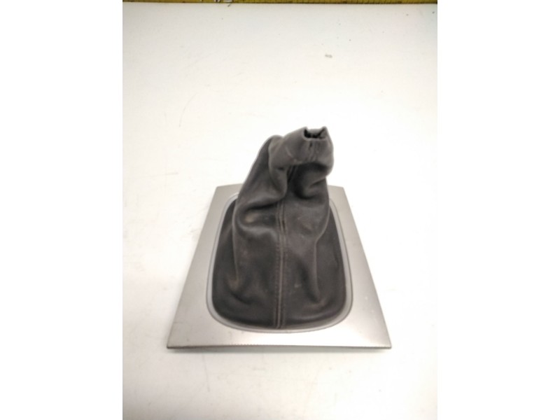 Recambio de guarnecidos palanca cambio para audi a3 sportback (8pa) 2.0 tdi referencia OEM IAM 402003001000  