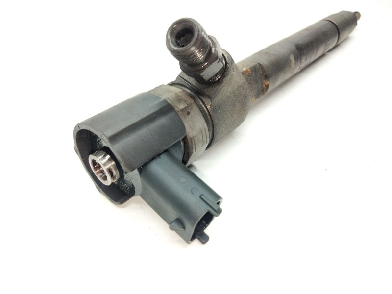 Recambio de inyector para kia sportage iii (sl) 2.0 crdi referencia OEM IAM 0445110374  
