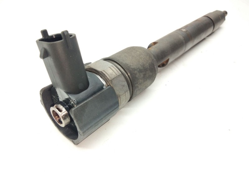 Recambio de inyector para kia sportage iii (sl) 2.0 crdi referencia OEM IAM 0445110374  