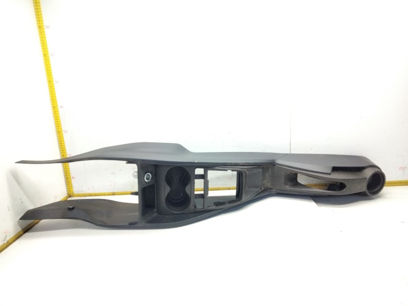 Recambio de reposabrazos para seat ibiza iv (6j5, 6p1) 1.6 tdi referencia OEM IAM 6J0863241F  