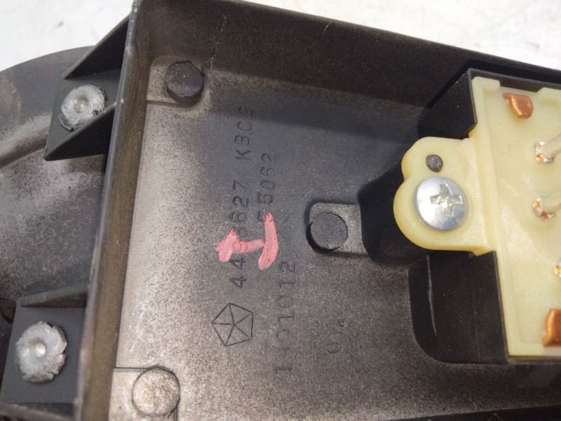 Recambio de mando elevalunas delantero izquierdo para chrysler le baron sedán 2.5 i turbo referencia OEM IAM 4496627  