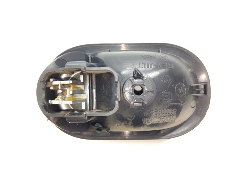 Recambio de maneta interior delantera izquierda para renault megane ii berlina 5p 1.9 dci diesel fap referencia OEM IAM 82000284