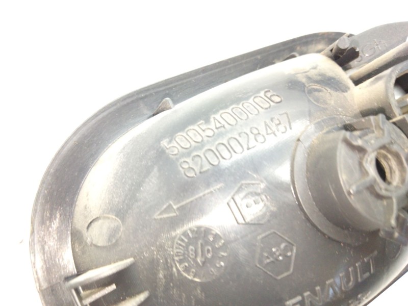Recambio de maneta interior delantera izquierda para renault megane ii berlina 5p 1.9 dci diesel fap referencia OEM IAM 82000284