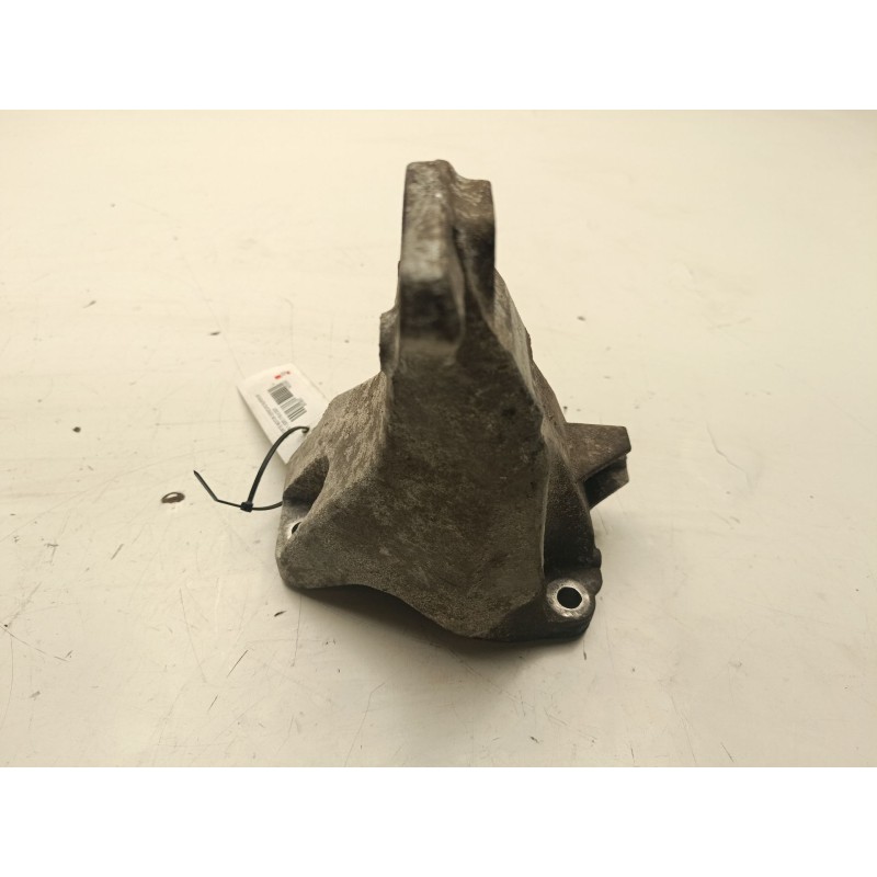 Recambio de soporte motor derecho superior para bmw 1 (e87) 118 d referencia OEM IAM 22116781916  