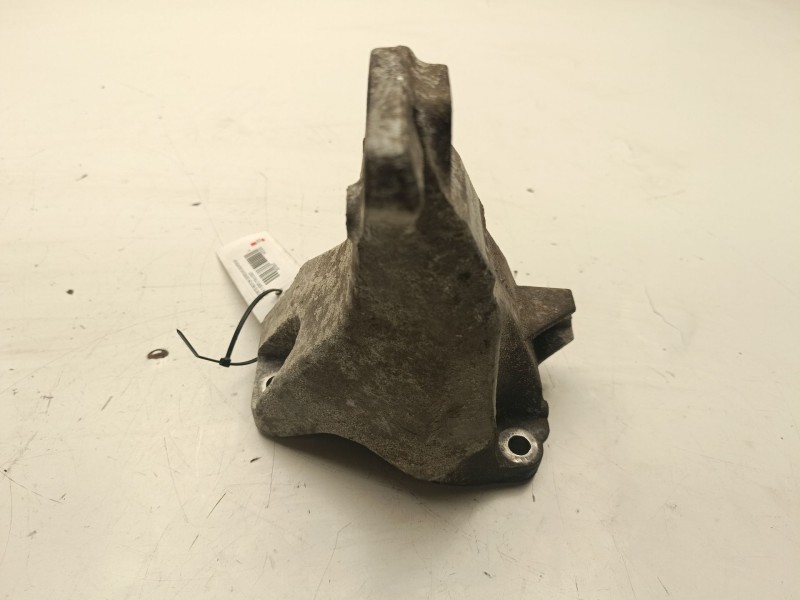 Recambio de soporte motor derecho superior para bmw 1 (e87) 118 d referencia OEM IAM 22116781916  