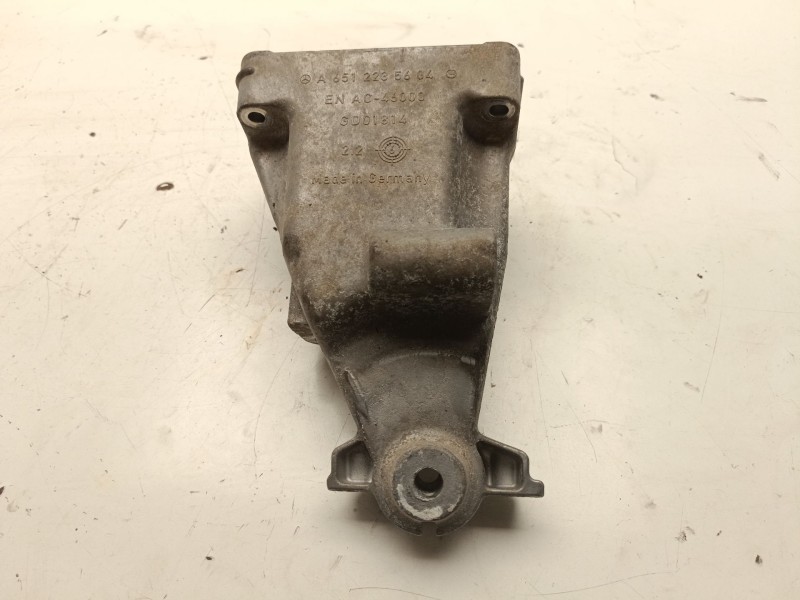 Recambio de soporte motor derecho superior para mercedes-benz glc (x253) 250 d 4-matic (253.909) referencia OEM IAM A6512235604 