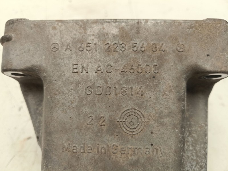 Recambio de soporte motor derecho superior para mercedes-benz glc (x253) 250 d 4-matic (253.909) referencia OEM IAM A6512235604 