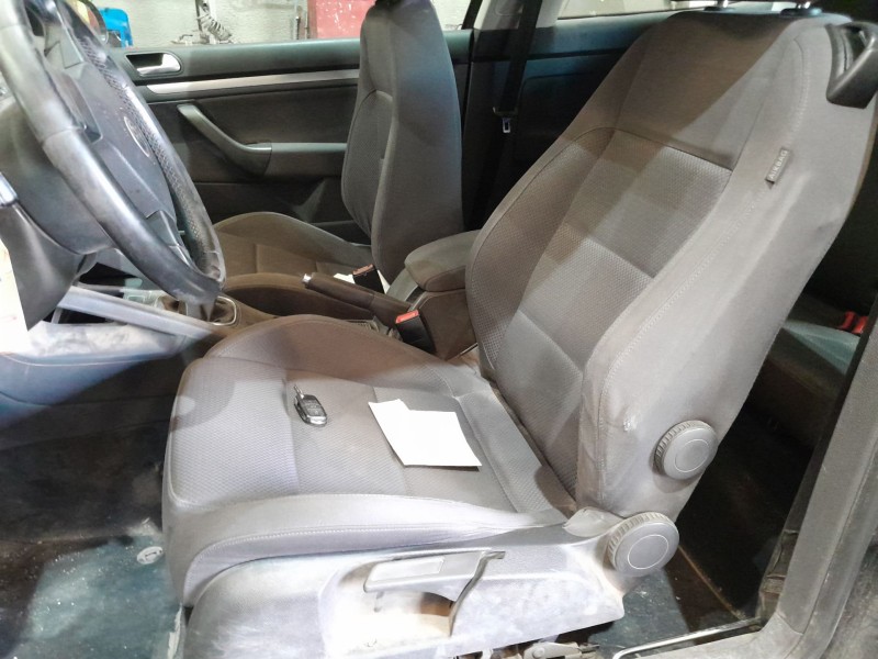 volkswagen golf v (1k1) del año 2006