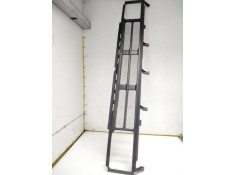 Recambio de rejilla delantera para nissan terrano i (wd21) 2.4 i 4wd referencia OEM IAM   