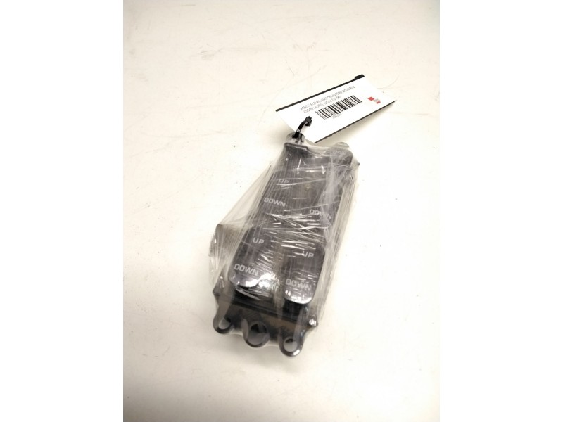Recambio de mando elevalunas delantero izquierdo para nissan laurel (jc31) 2.0 referencia OEM IAM FR2271L00  