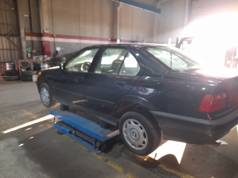 bmw 3 (e36) del año 1992