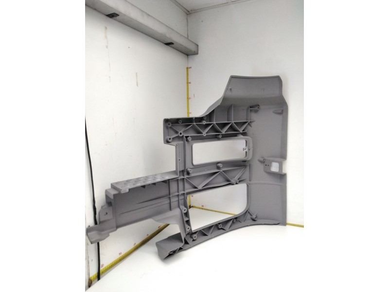 Recambio de paragolpes delantero para mercedes-benz actros 2/3 2 - ejes / 6 cil. referencia OEM IAM 9418802870 GRIS PUNTERA DELA