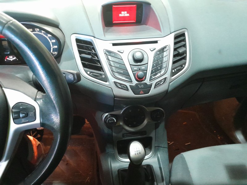 ford fiesta vi (cb1, ccn) del año 2010