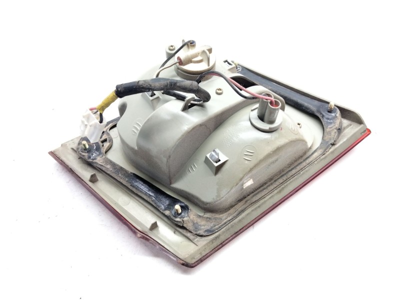 Recambio de piloto trasero derecho porton para kia carens 2.0 crdi ex monovolumen referencia OEM IAM   