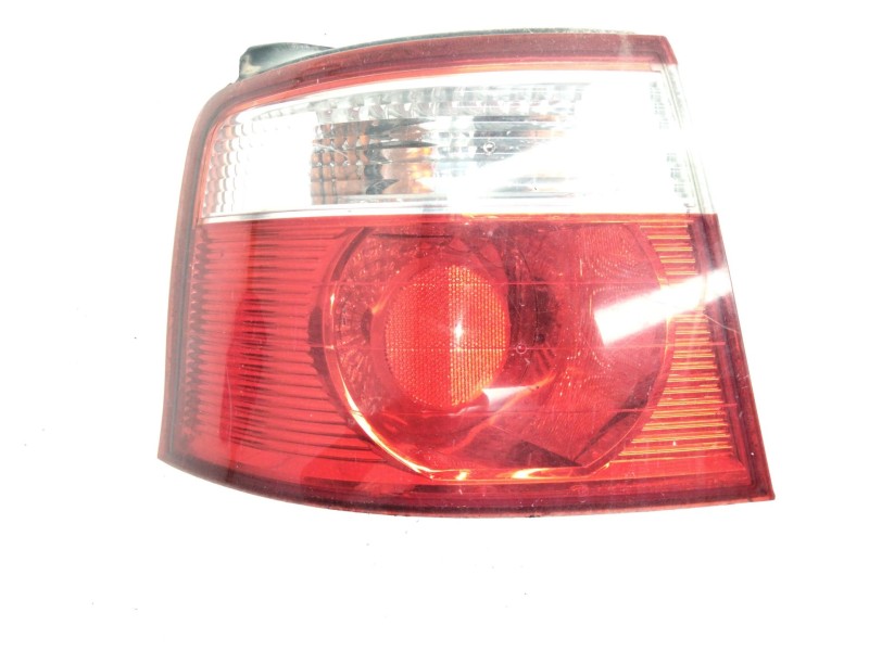 Recambio de piloto trasero izquierdo para kia carens 2.0 crdi ex monovolumen referencia OEM IAM   