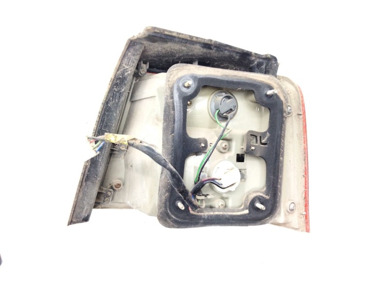 Recambio de piloto trasero izquierdo para kia carens 2.0 crdi ex monovolumen referencia OEM IAM   