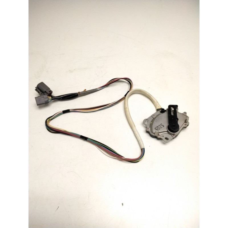 Recambio de modulo electronico para nissan patrol iii/1 hardtop (k160) 2.8 td referencia OEM IAM 31918-52X05  INTERRUPTOR DE POS