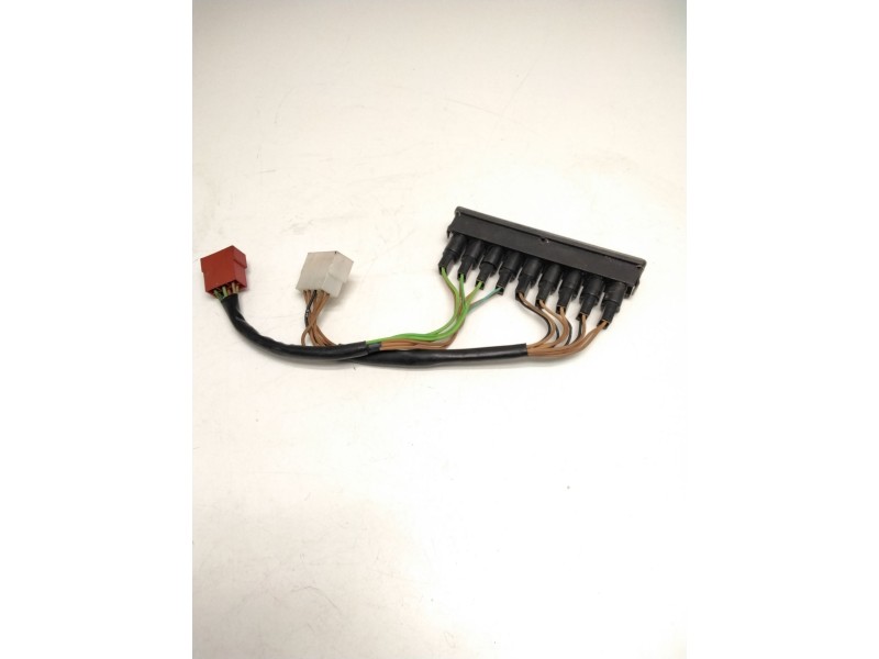 Recambio de varios para nissan trade furgón 2.0 d referencia OEM IAM 01506194  LUCES TESTIGOS