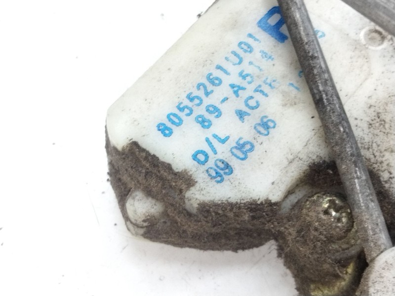 Recambio de cerradura puerta delantera derecha para nissan vanette cargo furgón (hc 23) 2.3 d referencia OEM IAM 8055261U01  