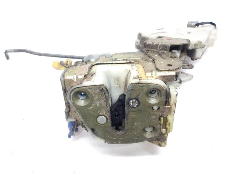 Recambio de cerradura puerta delantera izquierda para nissan vanette cargo furgón (hc 23) 2.3 d referencia OEM IAM 6055261006  