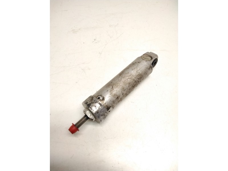 Recambio de bombin freno para iveco eurocargo referencia OEM IAM 421442017  CILINDRO TRABAJO FRENO MOTOR