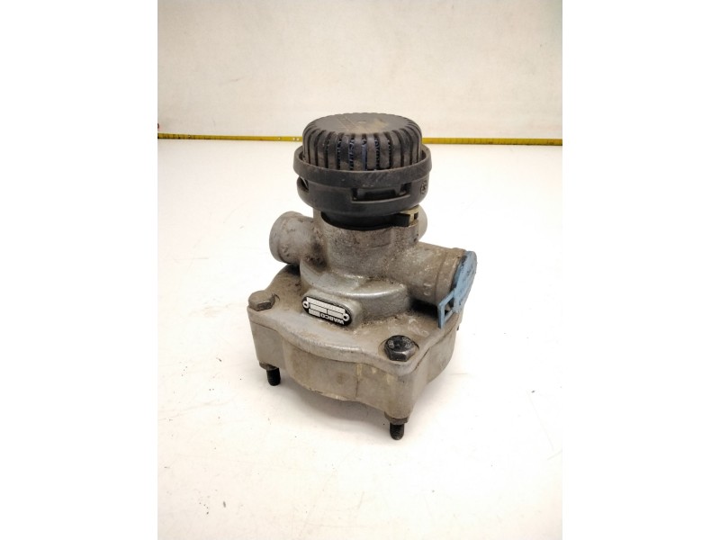 Recambio de valvula rele para iveco eurocargo 150 e 18 referencia OEM IAM 9730030060  WABCO