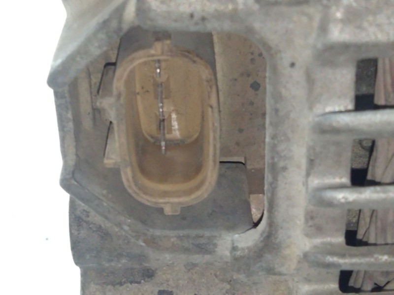 Recambio de alternador para nissan pathfinder iii (r51) 2.5 dci 4wd referencia OEM IAM 23100EB315  