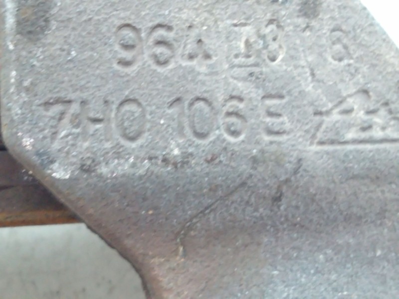 Recambio de pinza freno delantera derecha para volkswagen t5 transporter caja cerrada referencia OEM IAM 7H0106B  