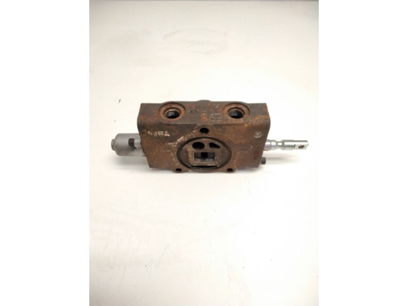 Recambio de valvula para bobcat t 2556 e2 obras referencia OEM IAM E98A1014 CARRETILLA ELEVADORA HYSTER1357353