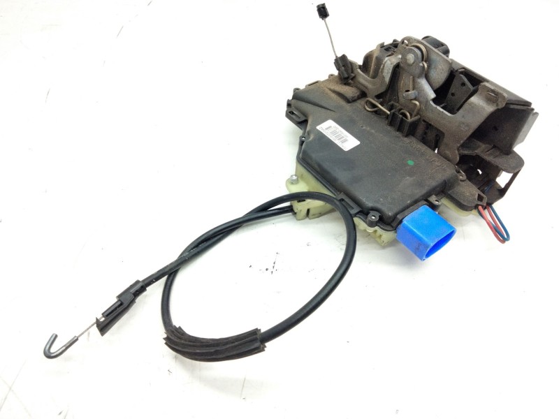 Recambio de cerradura puerta delantera izquierda para volkswagen t5 transporter caja cerrada referencia OEM IAM 3B1837015AQ  