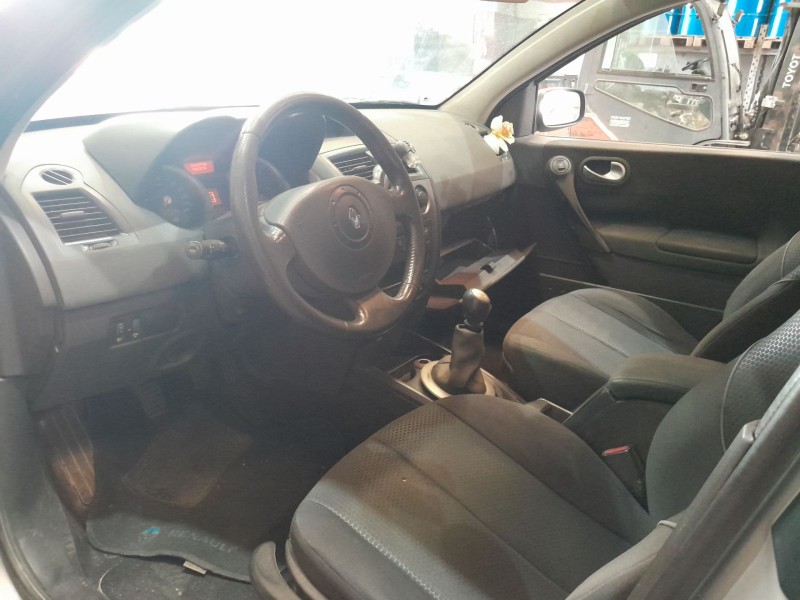 renault megane ii sedán (lm0/1_) del año 2005