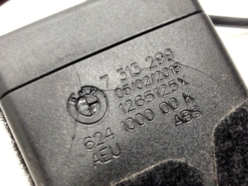 Recambio de enganche delantero derecho para bmw 2 gran tourer (f46) 218 d xdrive referencia OEM IAM 7313299  