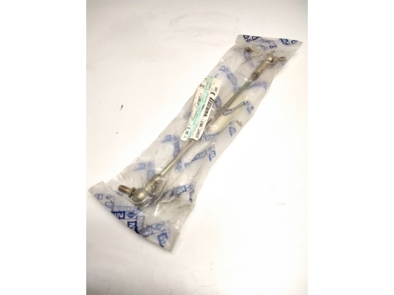 Recambio de bieleta estabilizadora delantera derecha para nissan vanette cargo furgón (hc 23) 2.3 d referencia OEM IAM 077002771