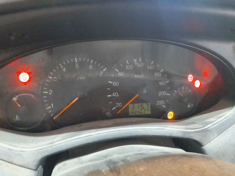 ford focus i sedán (dfw) del año 2002