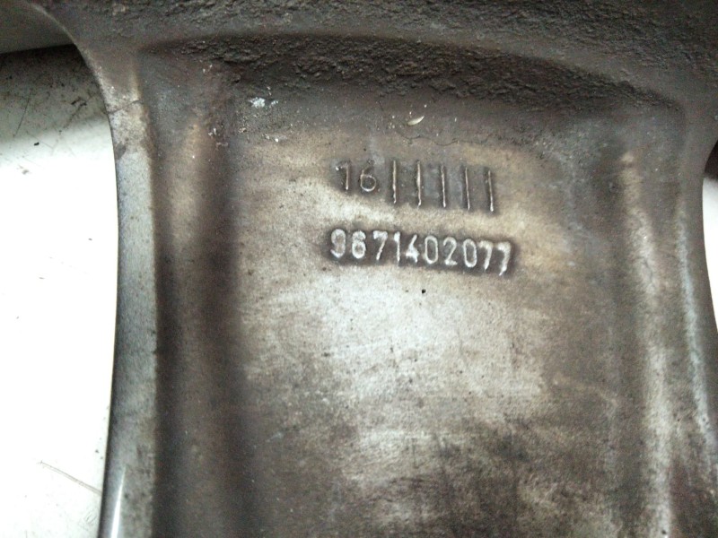 Recambio de llanta aluminio para peugeot 508 i (8d_) 2.0 bluehdi 180 referencia OEM IAM 9671402077  