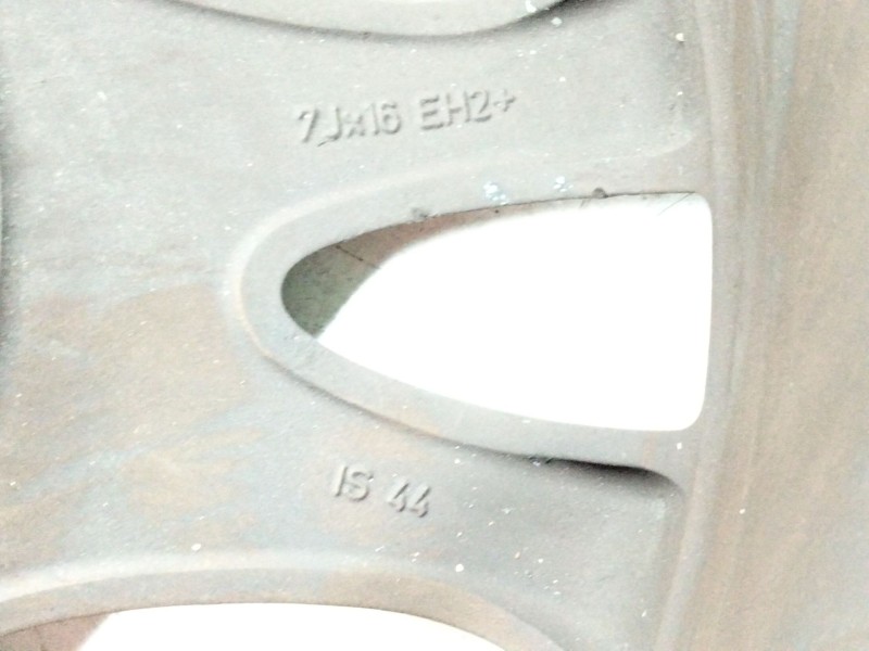Recambio de llanta aluminio para bmw 1 (e81) 118 d referencia OEM IAM 6778218  