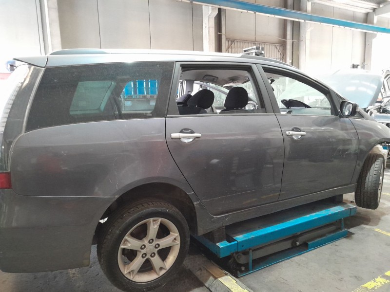 mitsubishi grandis (na_w) del año 2008