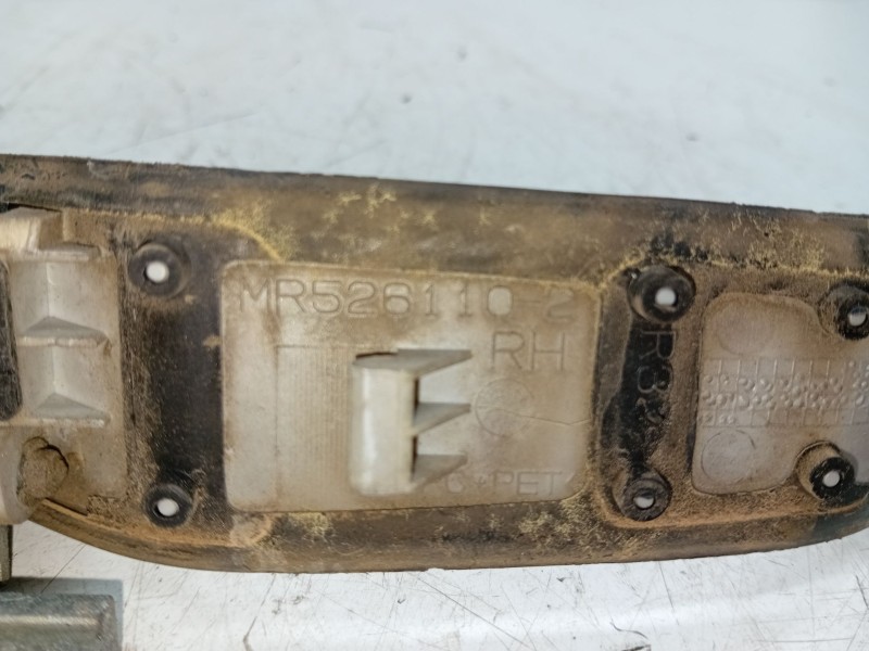 Recambio de maneta exterior trasera derecha para mitsubishi grandis (na_w) 2.0 di-d (na8w) referencia OEM IAM MR5261102  