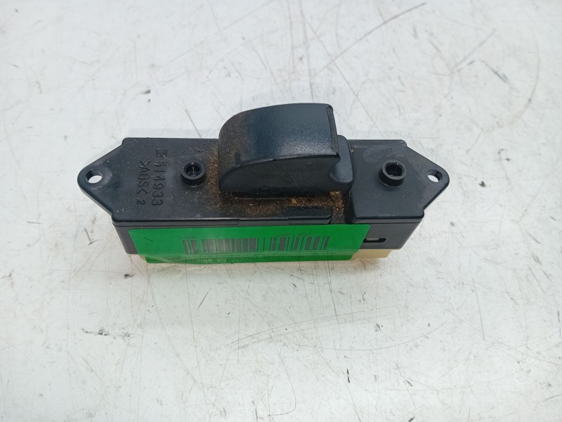 Recambio de mando elevalunas trasero izquierdo para mitsubishi grandis (na_w) 2.0 di-d (na8w) referencia OEM IAM 8608A24  