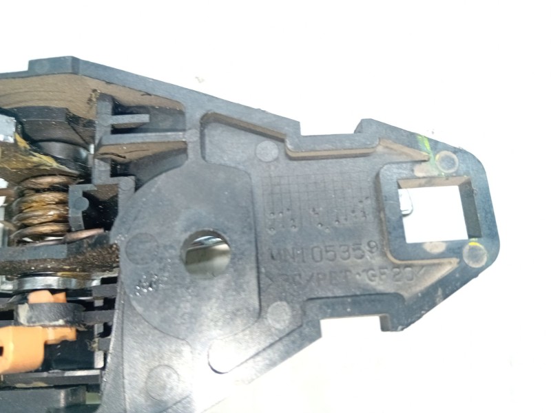 Recambio de maneta interior trasera izquierda para mitsubishi grandis (na_w) 2.0 di-d (na8w) referencia OEM IAM MN10535  