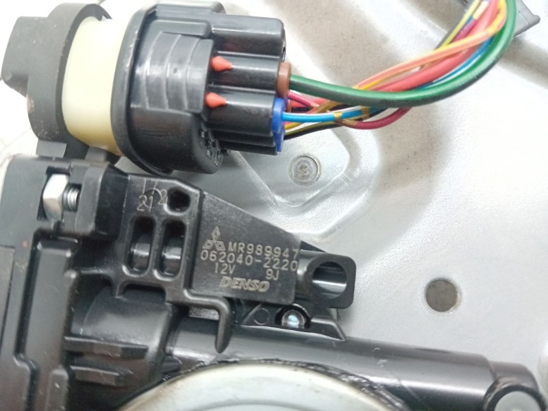 Recambio de elevalunas delantero izquierdo para mitsubishi grandis (na_w) 2.0 di-d (na8w) referencia OEM IAM   