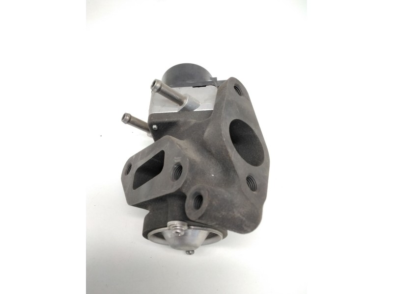 Recambio de valvula egr para nissan almera ii (n16) 2.2 dci referencia OEM IAM 79676B  
